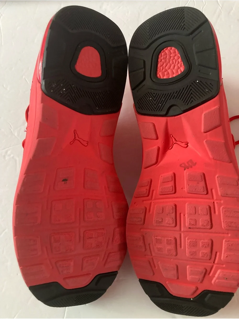 Puma Red Men's SZ 9.5 Athletic Sneakers comfort plus.